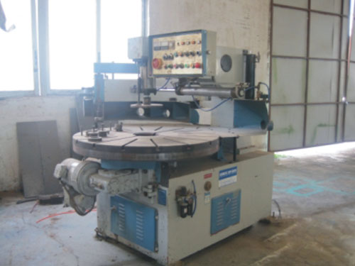 ���չ����չ�